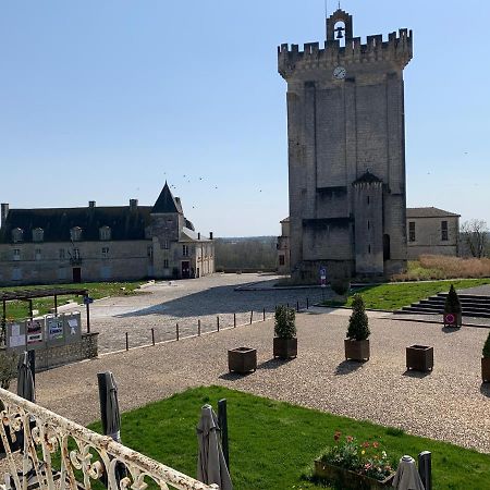 Appartement Face Au Donjon Pons Luaran gambar